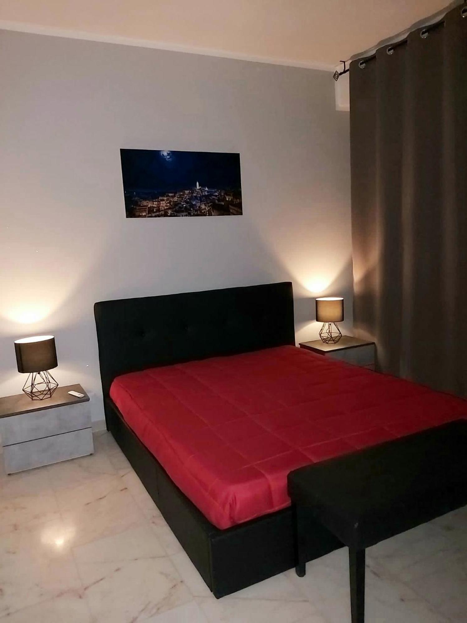 Matera To Love Rom bilde